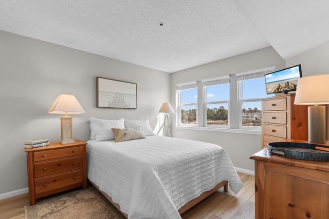 4560 Greenbriar Dr Unit 302, Little River, SC 29566