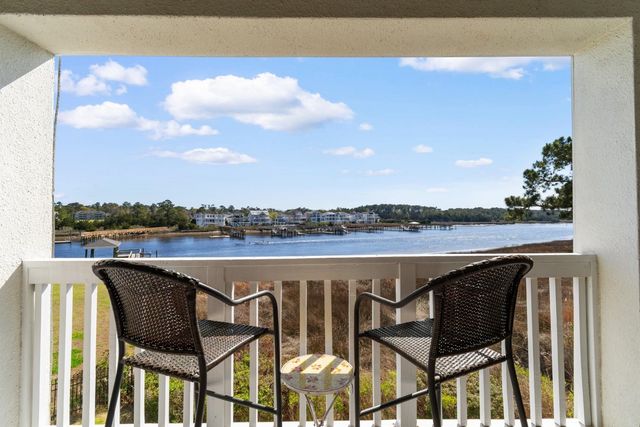 4560 Greenbriar Dr Unit 302, Little River, SC 29566