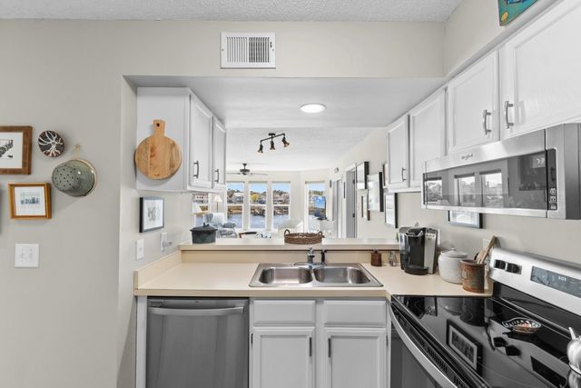 4560 Greenbriar Dr Unit 302, Little River, SC 29566