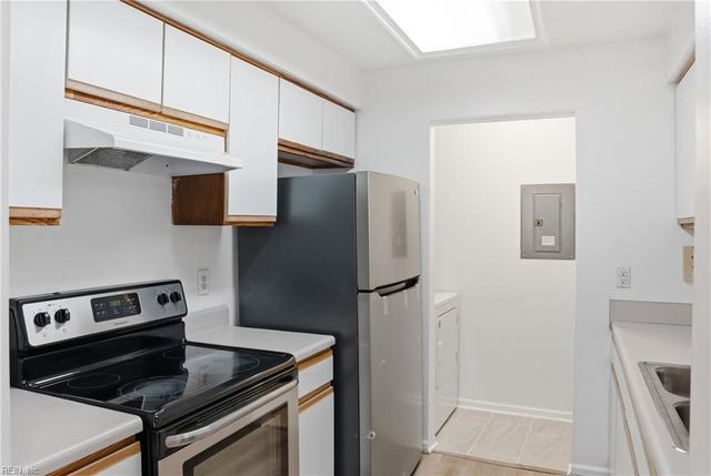 3825 Rivanna River RCH -3825E, Portsmouth, VA 23703