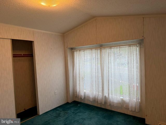 126 RIDGEWOOD MNR, Manheim, PA 17545
