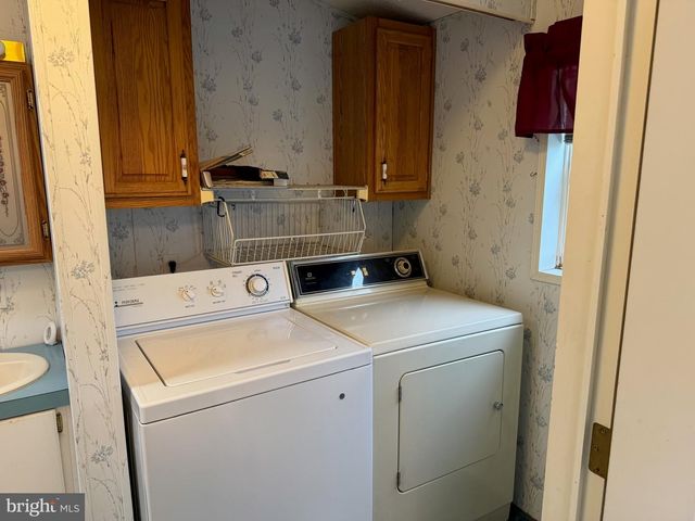 126 RIDGEWOOD MNR, Manheim, PA 17545