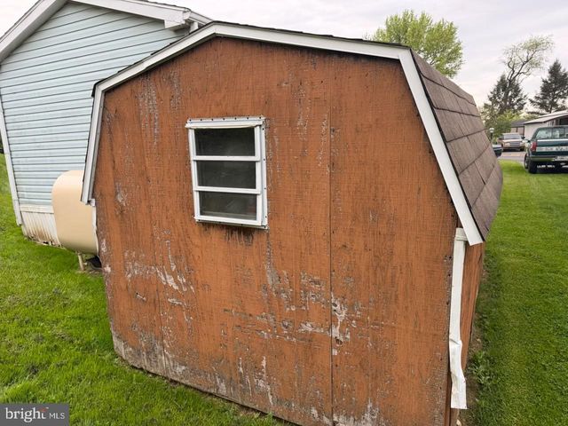 126 RIDGEWOOD MNR, Manheim, PA 17545