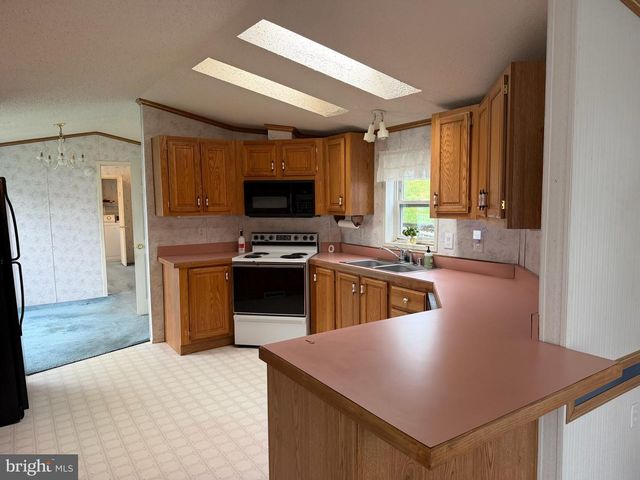 126 RIDGEWOOD MNR, Manheim, PA 17545
