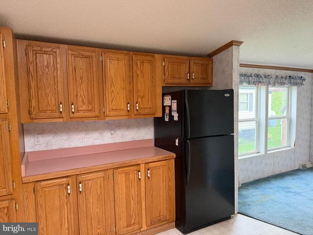 126 RIDGEWOOD MNR, Manheim, PA 17545