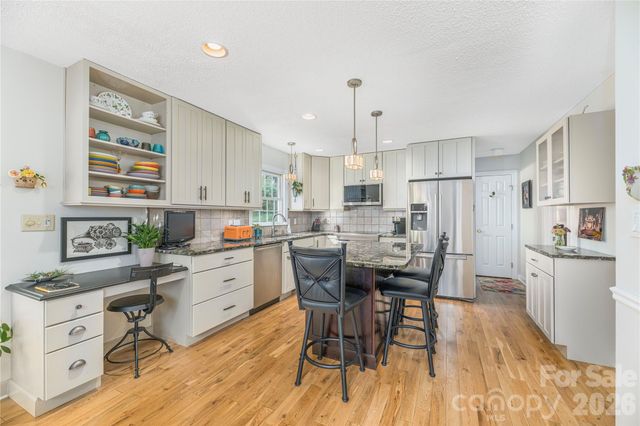 26 Moriah Lane, Asheville, NC 28803