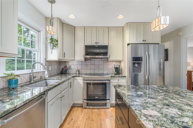 26 Moriah Lane, Asheville, NC 28803