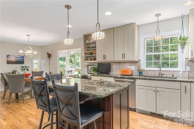 26 Moriah Lane, Asheville, NC 28803