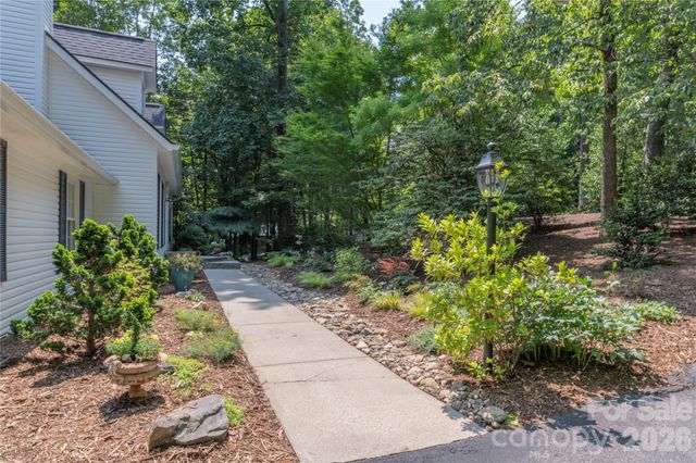 26 Moriah Lane, Asheville, NC 28803