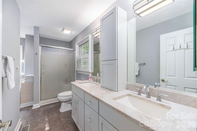 26 Moriah Lane, Asheville, NC 28803
