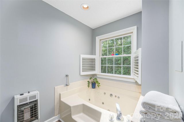 26 Moriah Lane, Asheville, NC 28803