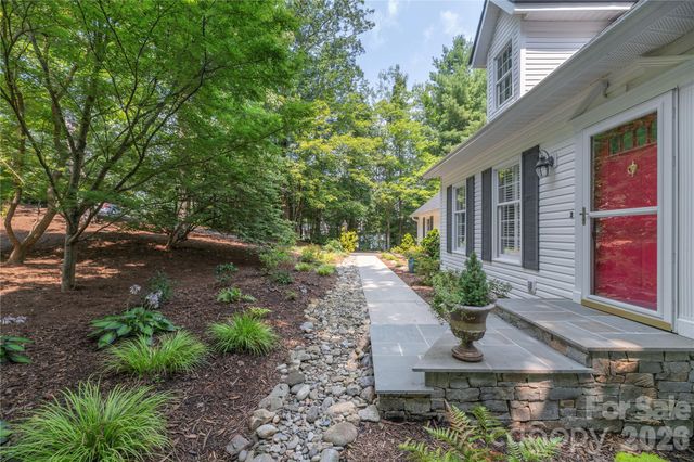 26 Moriah Lane, Asheville, NC 28803