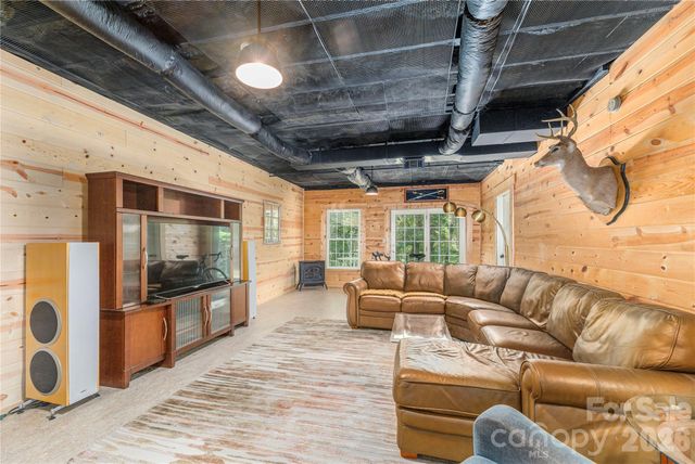 26 Moriah Lane, Asheville, NC 28803