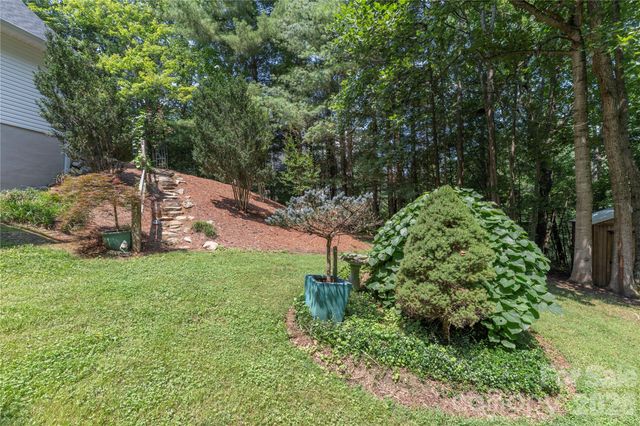 26 Moriah Lane, Asheville, NC 28803