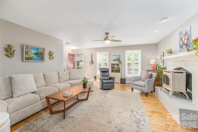 26 Moriah Lane, Asheville, NC 28803
