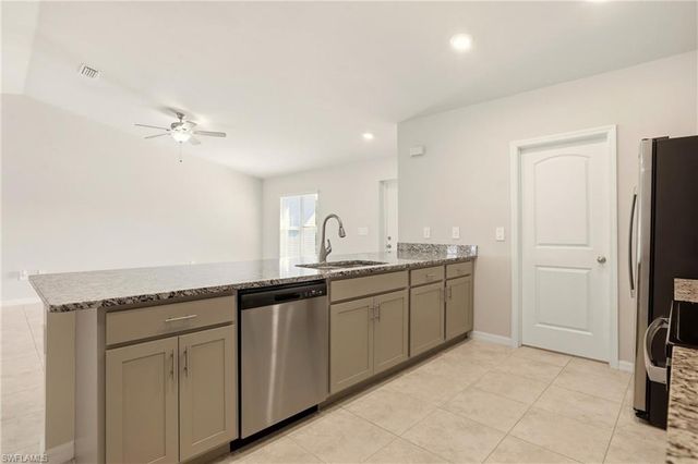 3600 NE 20th PL, Cape Coral, FL 33909