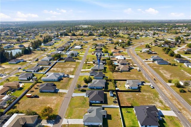 3600 NE 20th PL, Cape Coral, FL 33909