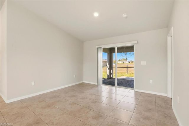 3600 NE 20th PL, Cape Coral, FL 33909