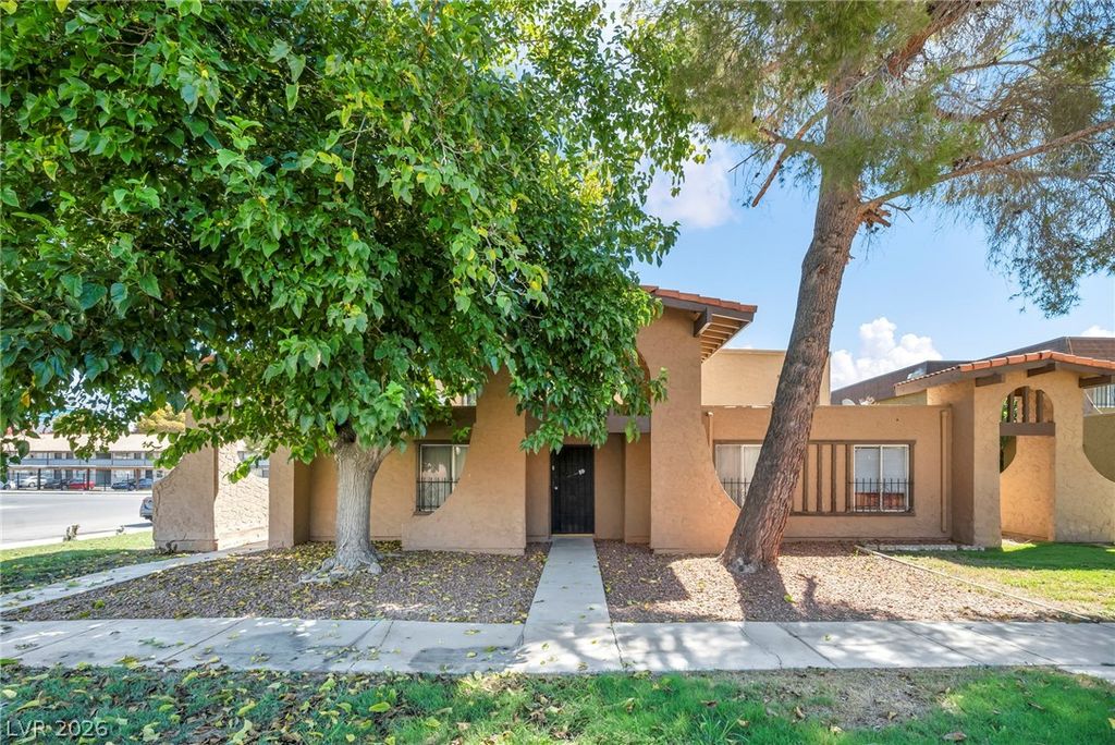 4607 Monterey Circle 1, Las Vegas, NV 89169 — exterior