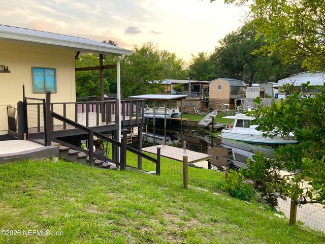 153 SPORTSMAN Road, Satsuma, FL 32189