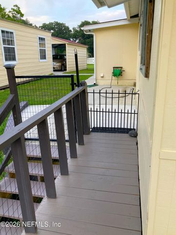 153 SPORTSMAN Road, Satsuma, FL 32189