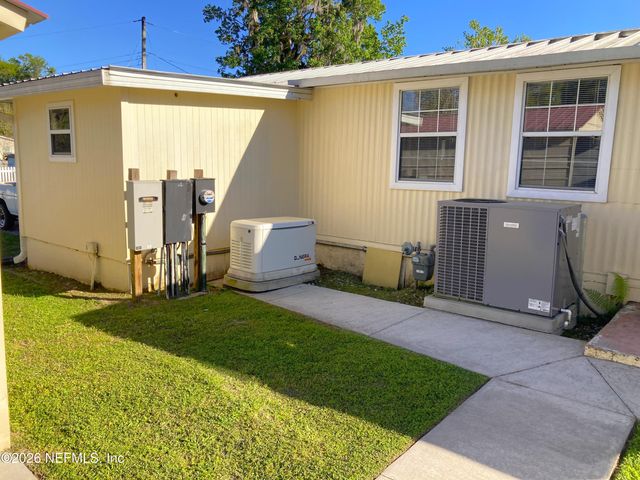 153 SPORTSMAN Road, Satsuma, FL 32189