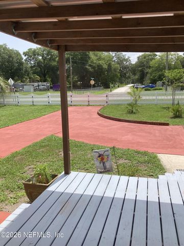 153 SPORTSMAN Road, Satsuma, FL 32189