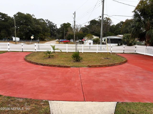 153 SPORTSMAN Road, Satsuma, FL 32189