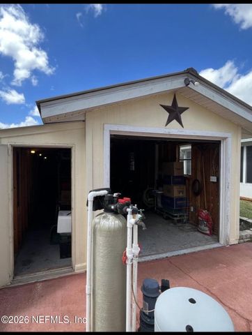 153 SPORTSMAN Road, Satsuma, FL 32189