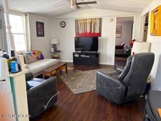 153 SPORTSMAN Road, Satsuma, FL 32189