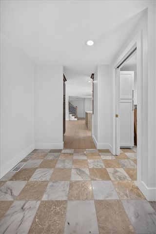 61 Applegate Road, Cranston, RI 02920