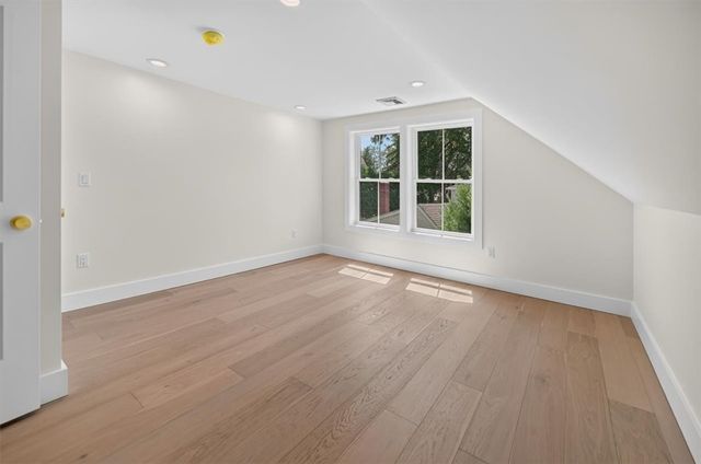 61 Applegate Road, Cranston, RI 02920