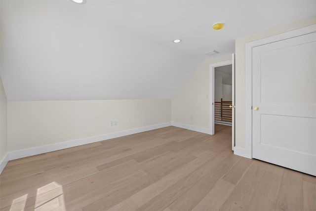 61 Applegate Road, Cranston, RI 02920