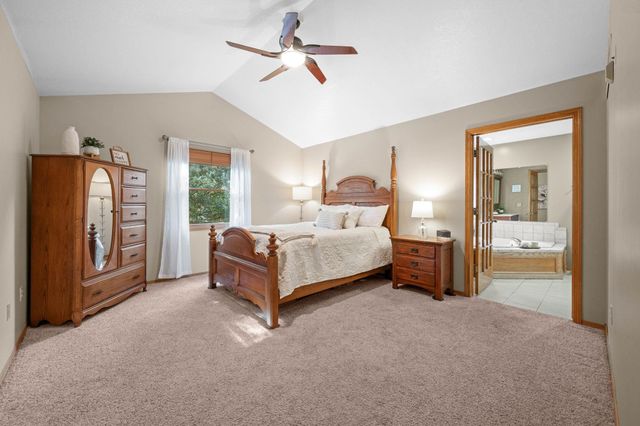 6907 W Garden Ridge Ct, Wichita, KS 67205