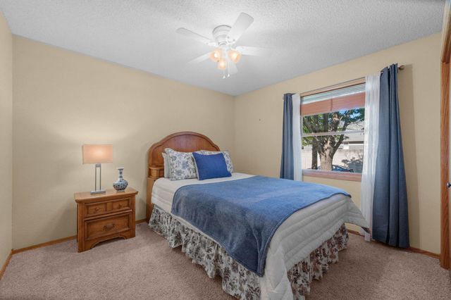 6907 W Garden Ridge Ct, Wichita, KS 67205