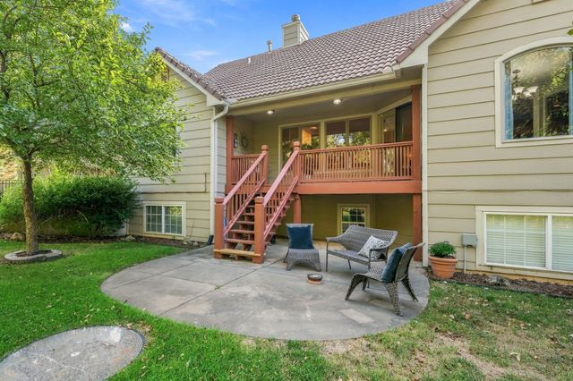 6907 W Garden Ridge Ct, Wichita, KS 67205