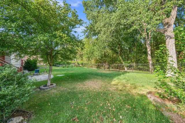 6907 W Garden Ridge Ct, Wichita, KS 67205