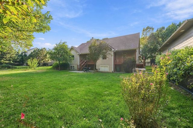 6907 W Garden Ridge Ct, Wichita, KS 67205