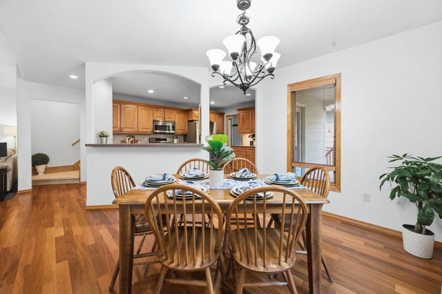 6907 W Garden Ridge Ct, Wichita, KS 67205