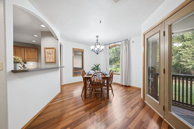 6907 W Garden Ridge Ct, Wichita, KS 67205