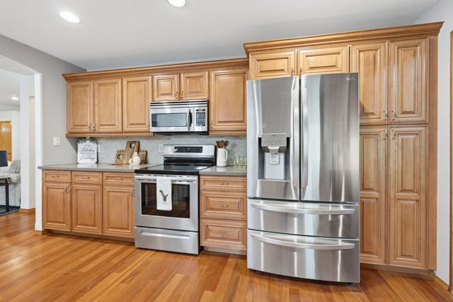 6907 W Garden Ridge Ct, Wichita, KS 67205