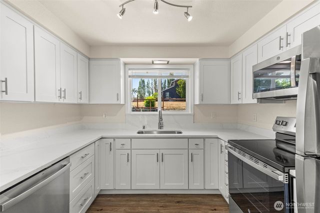 4706 124th Avenue Ct E, Edgewood, WA 98372