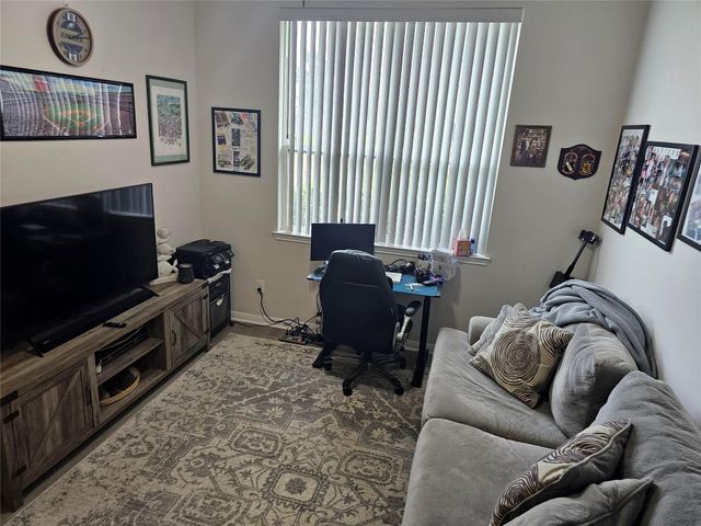 311 Shoreview Drive, Conroe, TX 77303