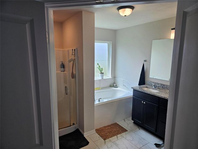 311 Shoreview Drive, Conroe, TX 77303