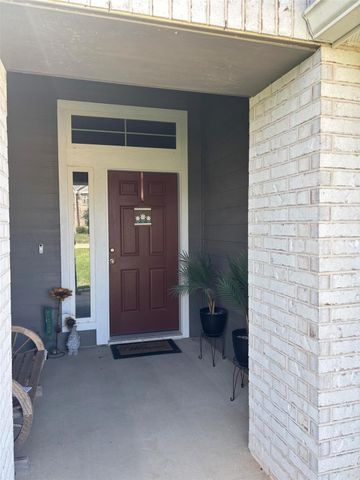 311 Shoreview Drive, Conroe, TX 77303