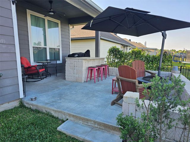 311 Shoreview Drive, Conroe, TX 77303