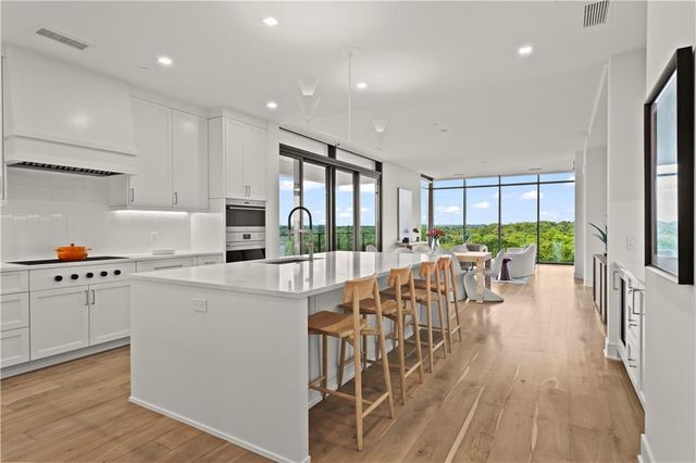 2520 Peachtree Road NW 1003, Atlanta, GA 30305