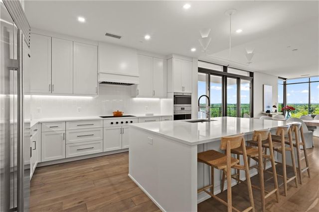 2520 Peachtree Road NW 1003, Atlanta, GA 30305