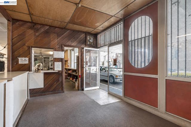 190 14th Street, Oakland, CA 94612