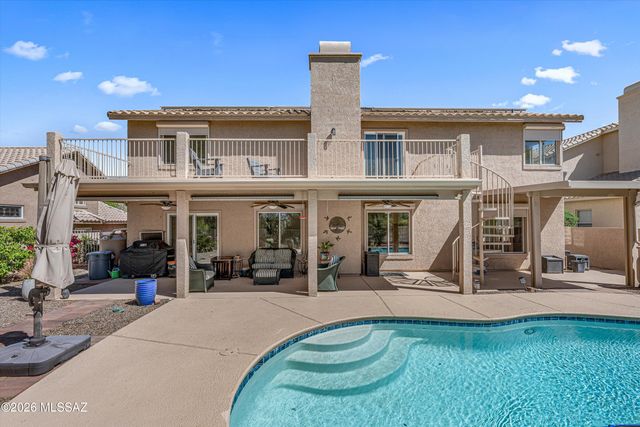 1821 W Desert Highlands Drive, Tucson, AZ 85737